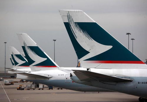 国泰航空航班雷暴中两次降落失败 专业人士 接近跑道复飞很正常,也是出于安全考虑